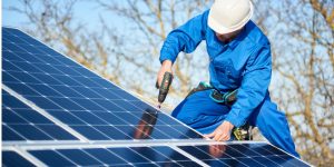 Installation Maintenance Panneaux Solaires Photovoltaïques à Burzet
